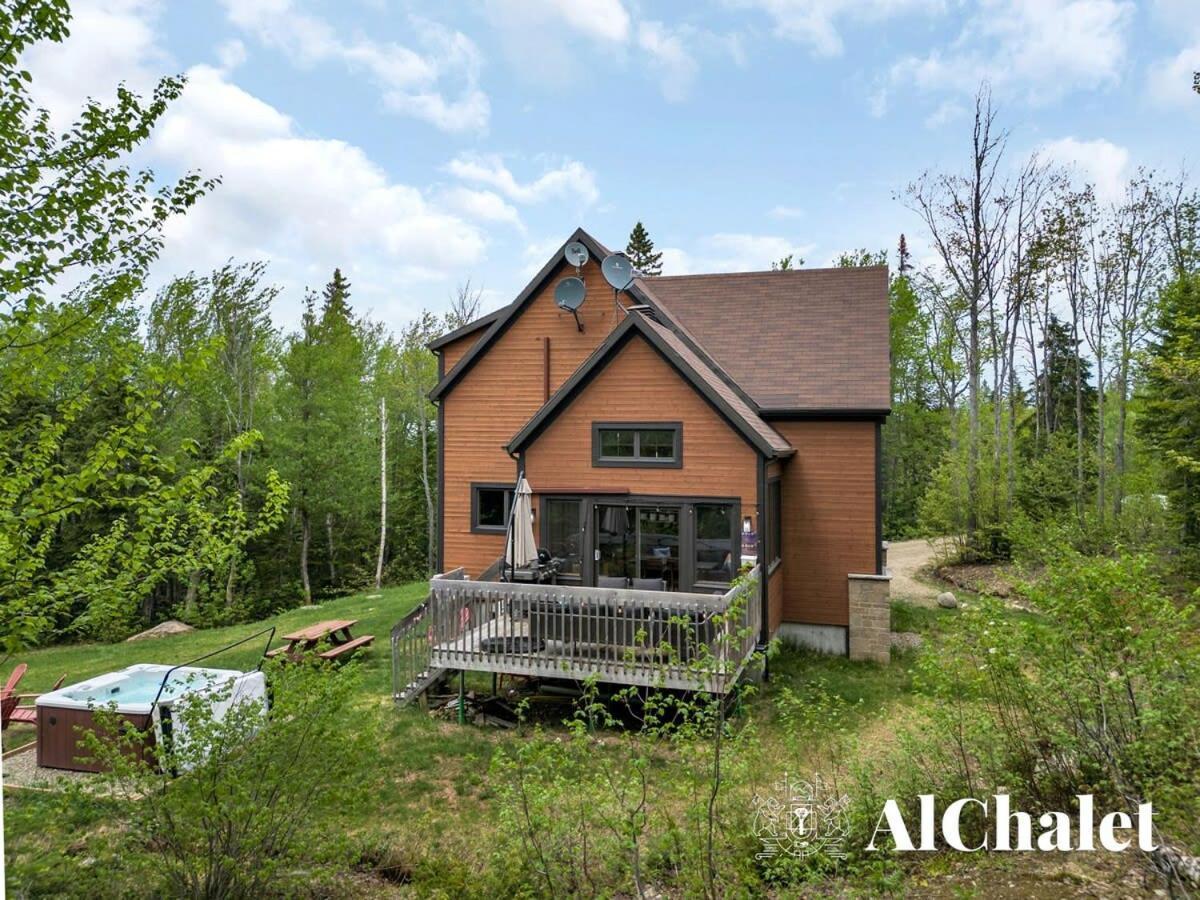 Chalet A-Evasion- Holidays & Spa เปอตีต-ริวิแยร์-แซ็งต์-ฟรองซัวส์ ภายนอก รูปภาพ